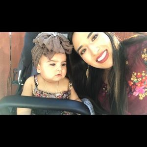 Meet your Posher, Claudia